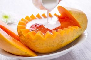 椰汁木瓜炖燕窝的做法
