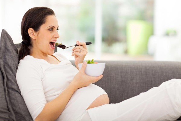 孕晚期胎儿偏小吃什么